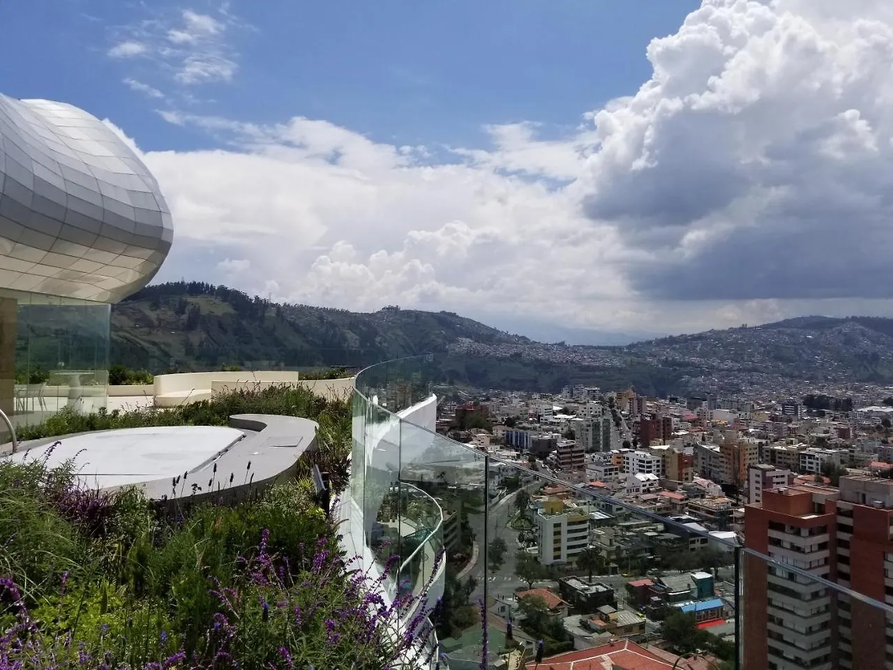 Luxury Residence Suite Modern Design Style Quito
